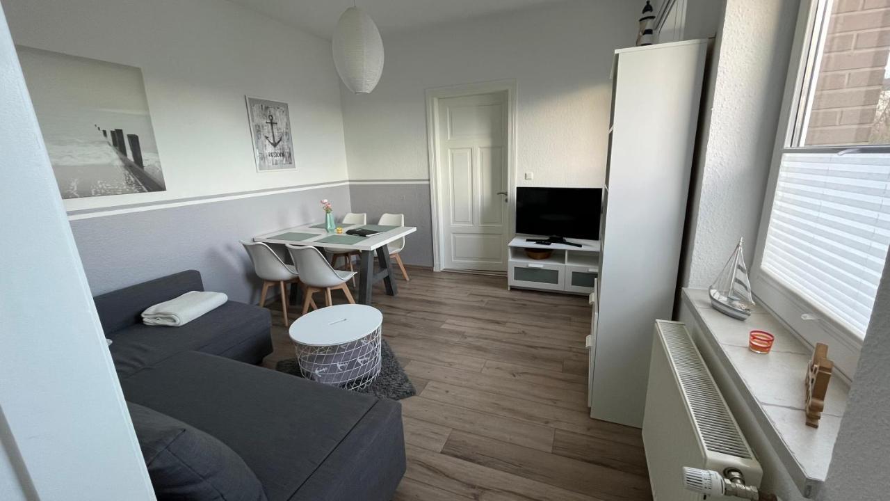 Ferienwohnung Mit Warnowblick 罗斯托克 外观 照片